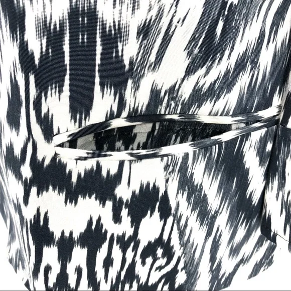 Lafayette 148 New York Black & White Cropped Blazer - Picture 6 of 10